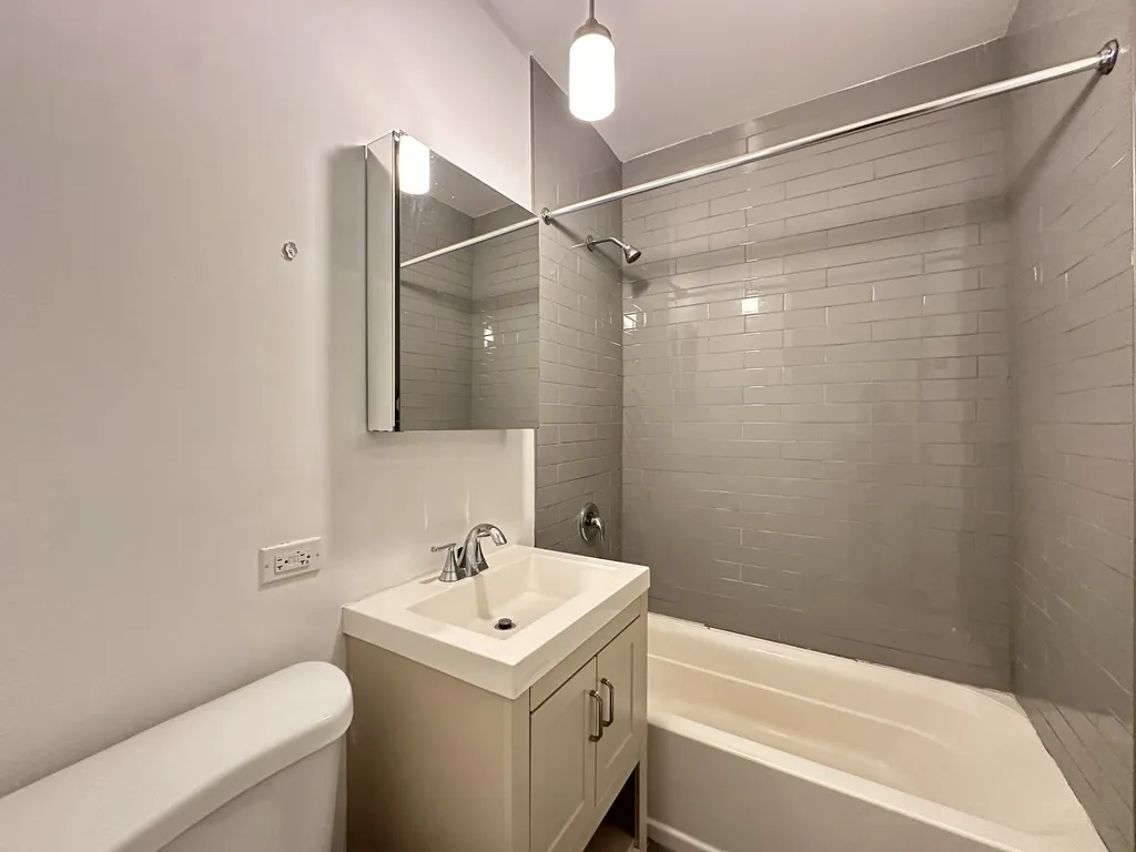 545 Chestnut St, ,  60093, USA 60093-unit#303-Winnetka-IL