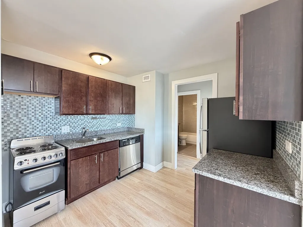 445 W Wellington Ave, , 60657, USA 60657-unit#15D-Chicago-IL