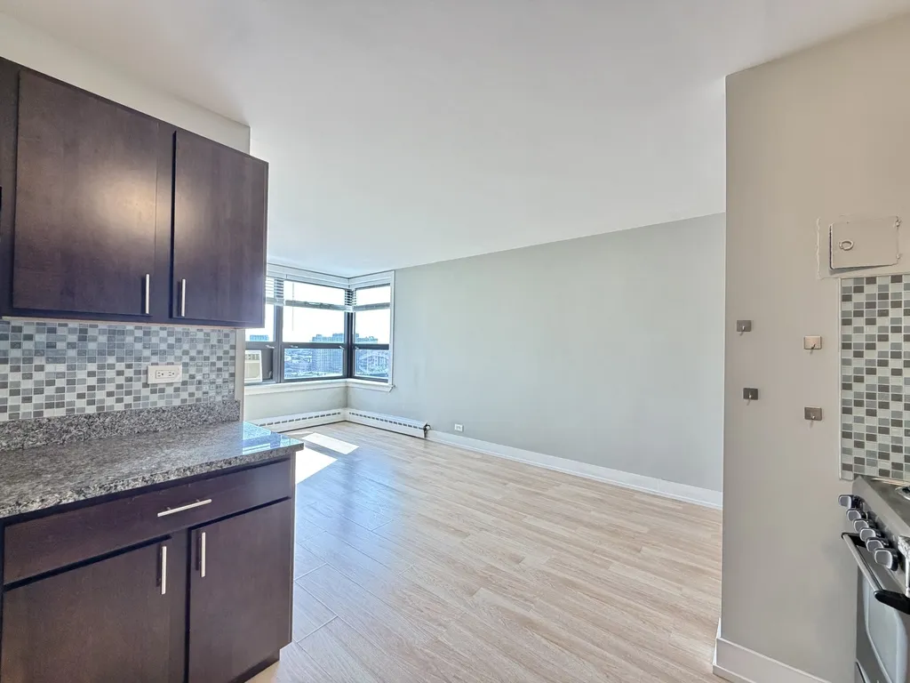 445 W Wellington Ave, , 60657, USA 60657-unit#15D-Chicago-IL