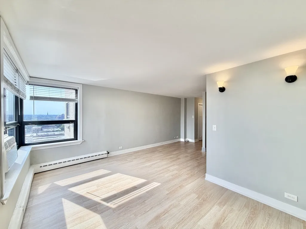 445 W Wellington Ave, , 60657, USA 60657-unit#15D-Chicago-IL