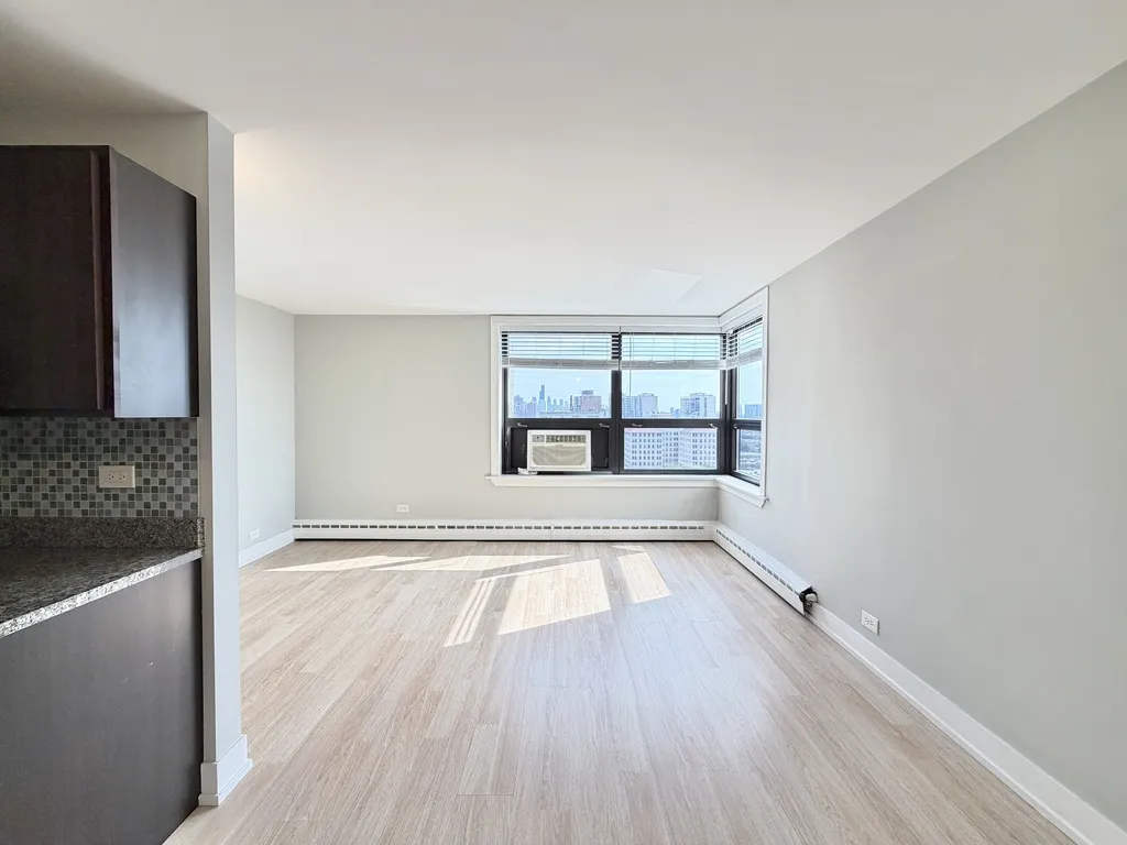 445 W Wellington Ave, , 60657, USA 60657-unit#15D-Chicago-IL