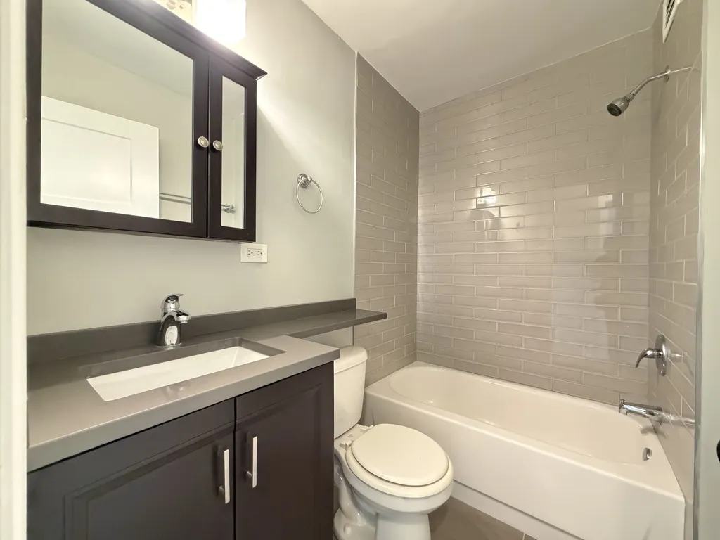 445 W Wellington Ave, , 60657, USA 60657-unit#15D-Chicago-IL