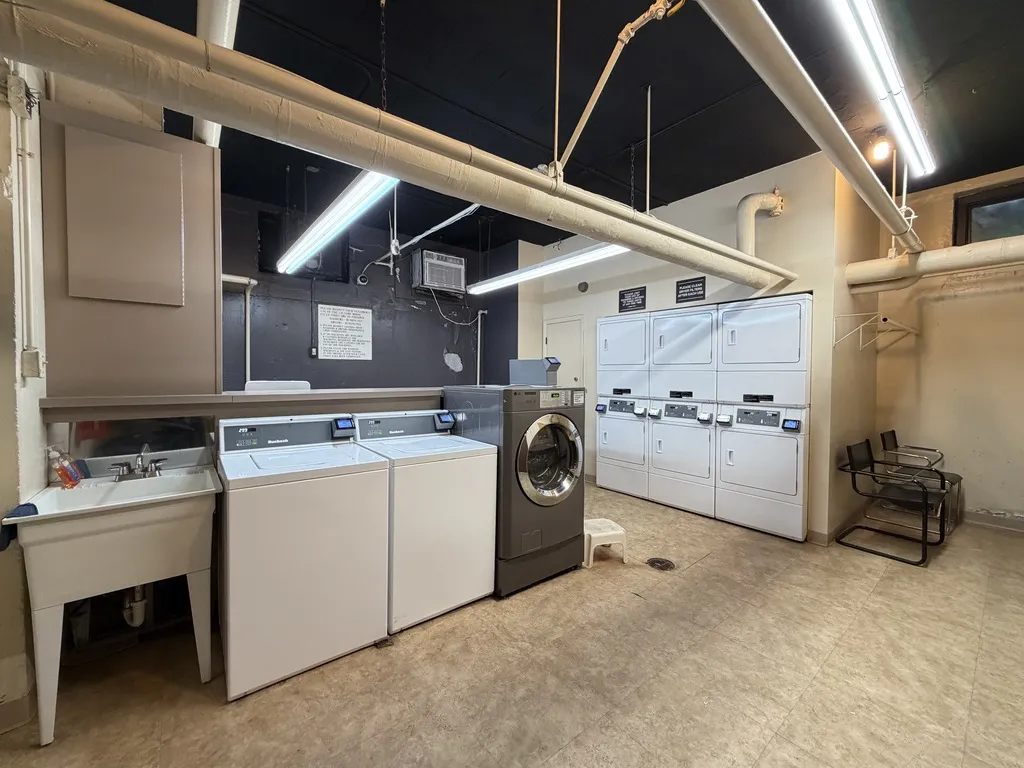 445 W Wellington Ave, , 60657, USA 60657-unit#15D-Chicago-IL