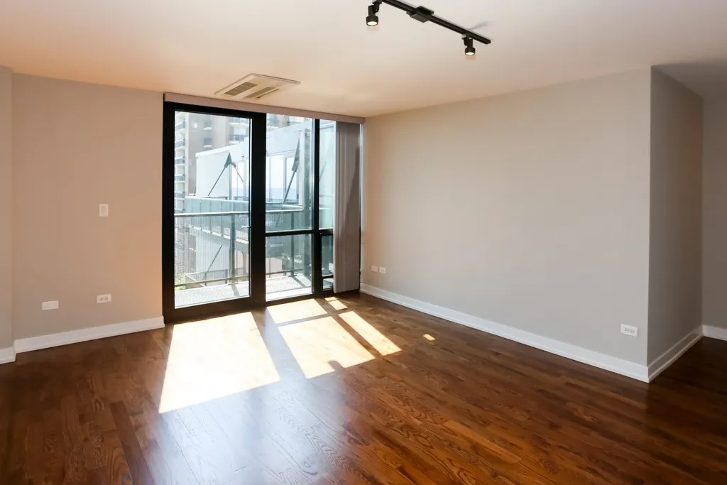 5910 N Sheridan Rd, ,  60660, USA 60660-unit#404-Chicago-IL