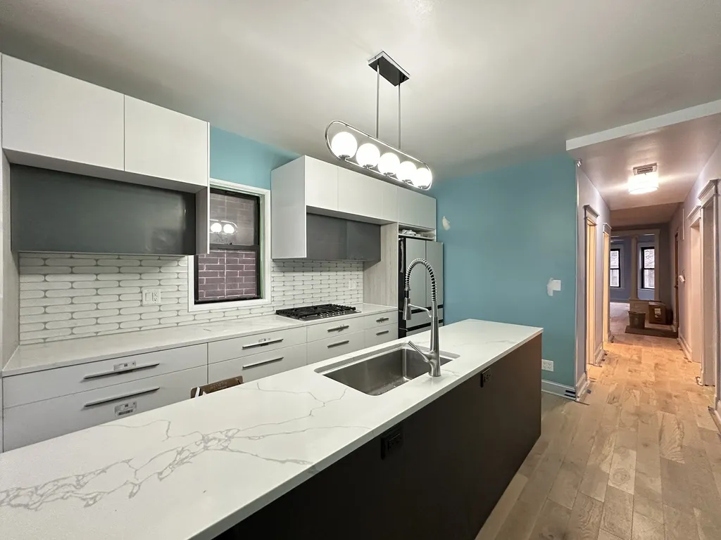 3245 N Lakewood Ave, ,  60657, USA 60657-unit#2-Chicago-IL
