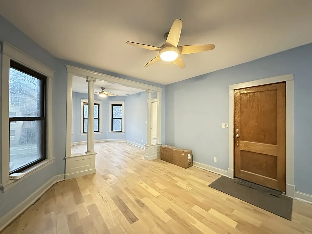 3245 N Lakewood Ave, ,  60657, USA 60657-unit#2-Chicago-IL