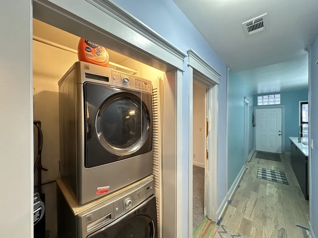 3245 N Lakewood Ave, ,  60657, USA 60657-unit#2-Chicago-IL