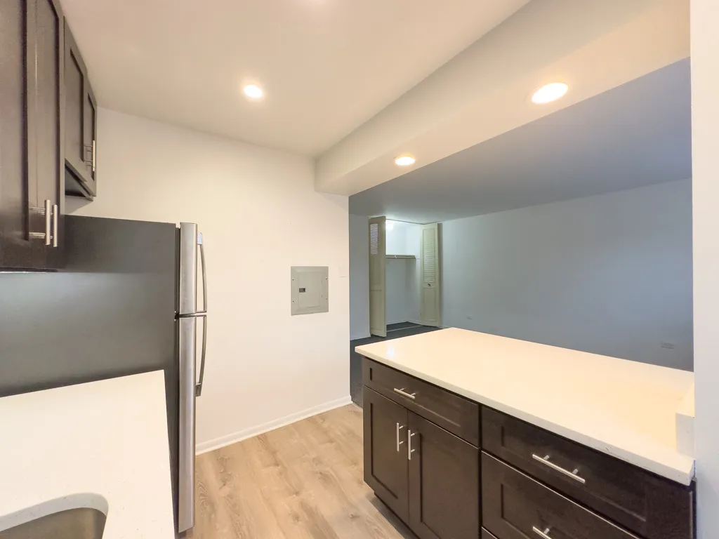 520 W Aldine Ave, , 60657, USA 60657-unit#403-Chicago-IL