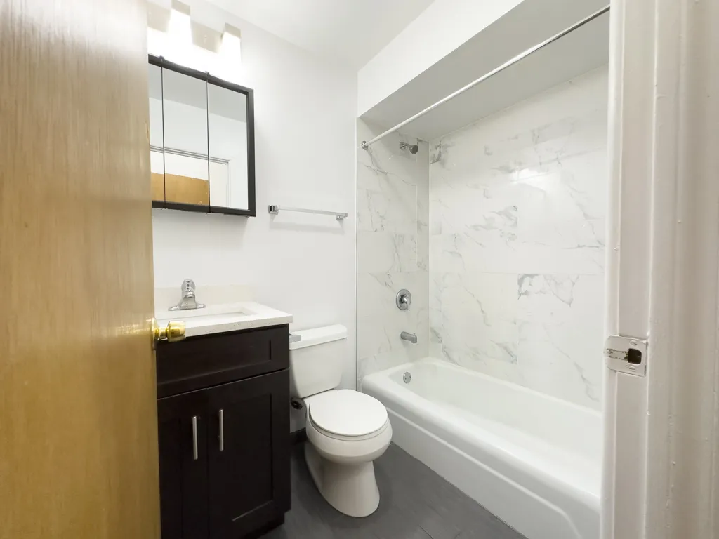 520 W Aldine Ave, , 60657, USA 60657-unit#403-Chicago-IL