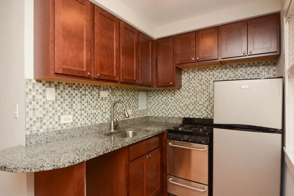 696 Elm Pl, ,  60035, USA 60035-unit#107-Highland Park-IL
