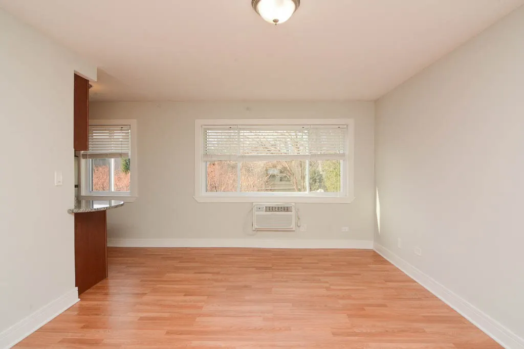 696 Elm Pl, ,  60035, USA 60035-unit#107-Highland Park-IL
