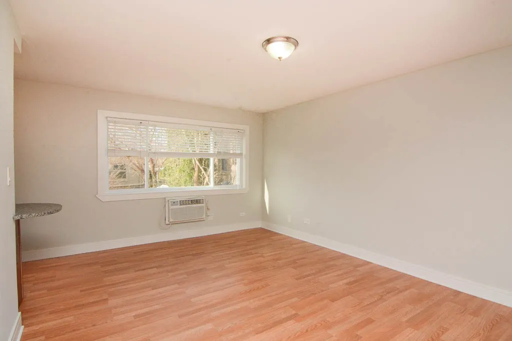 696 Elm Pl, ,  60035, USA 60035-unit#107-Highland Park-IL