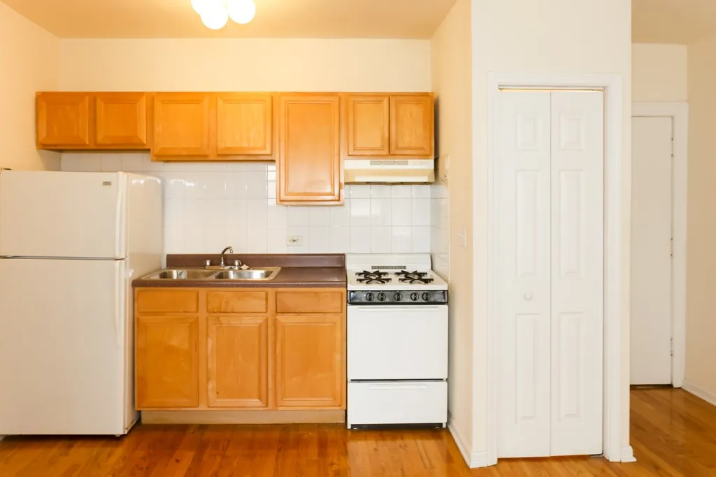 914 W Dakin St, ,  60613, USA 60613-unit#310-Chicago-IL
