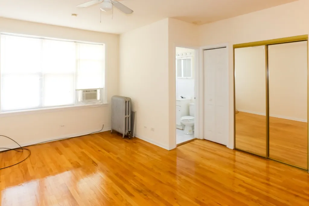 914 W Dakin St, ,  60613, USA 60613-unit#310-Chicago-IL