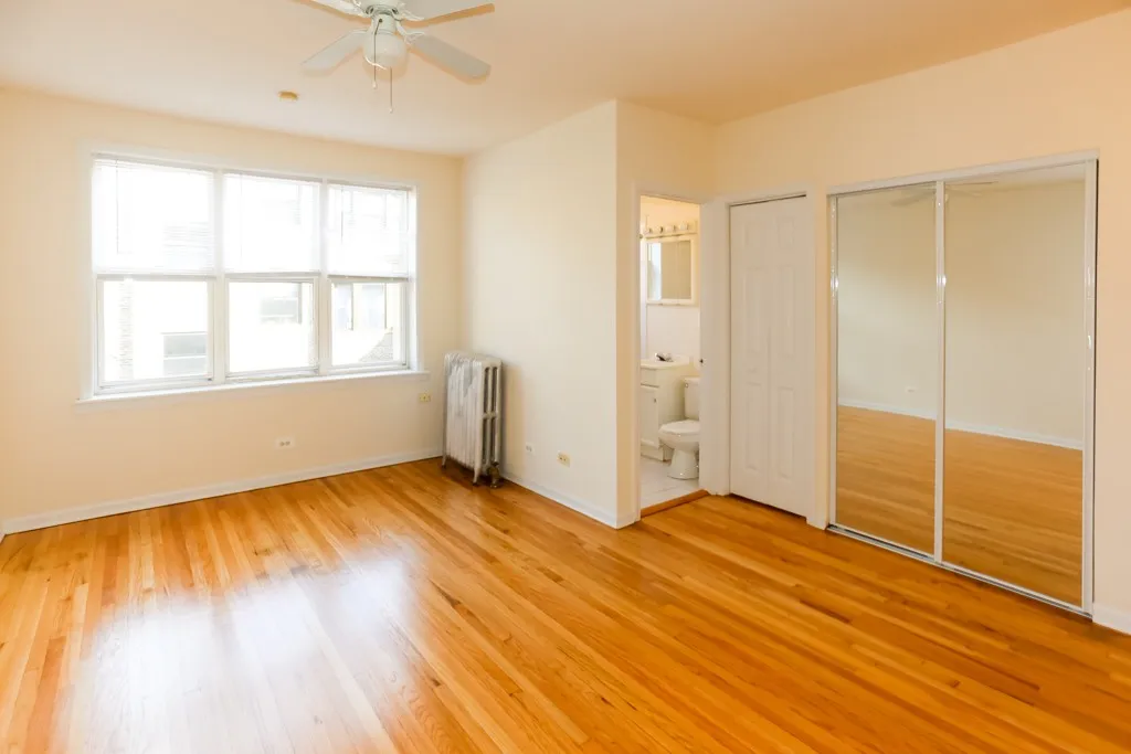 914 W Dakin St, ,  60613, USA 60613-unit#210-Chicago-IL