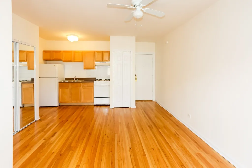 914 W Dakin St, , 60613, USA 60613-unit#210-Chicago-IL