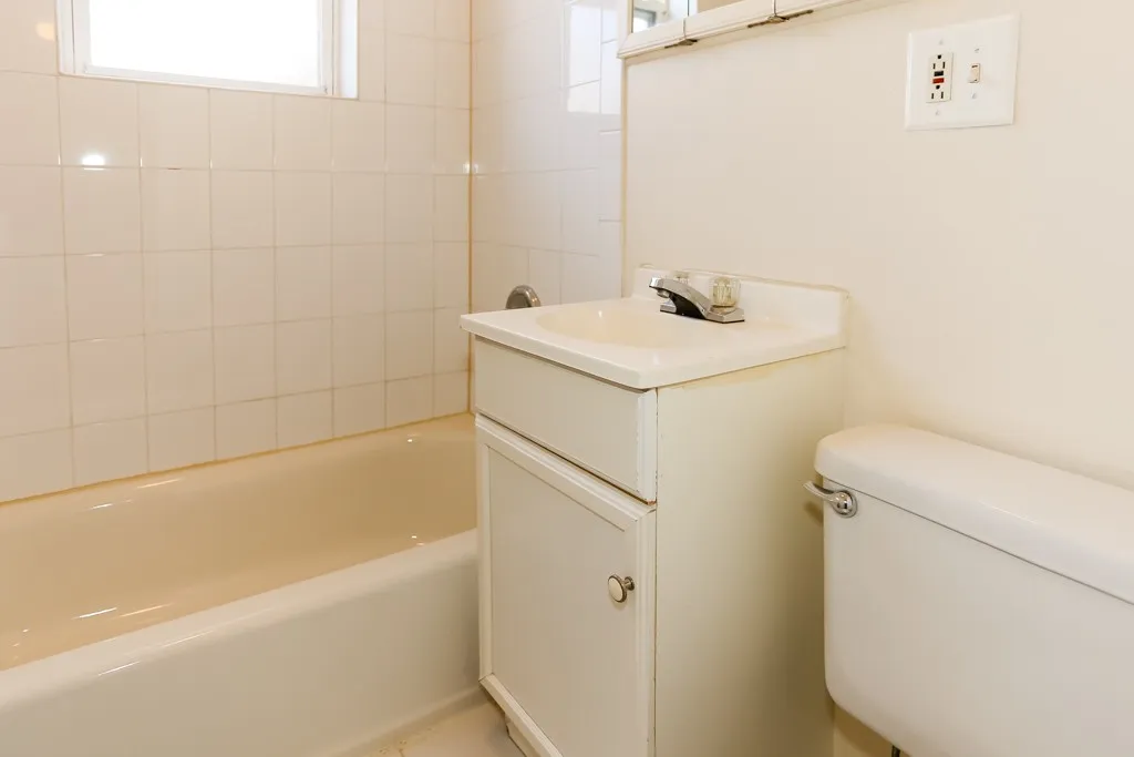 914 W Dakin St, , 60613, USA 60613-unit#210-Chicago-IL