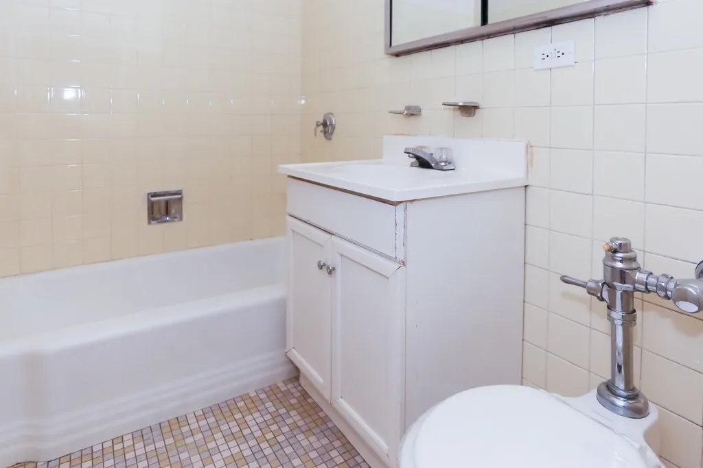 5650 N Sheridan Rd, , 60660, USA 60660-unit#16E-Chicago-IL