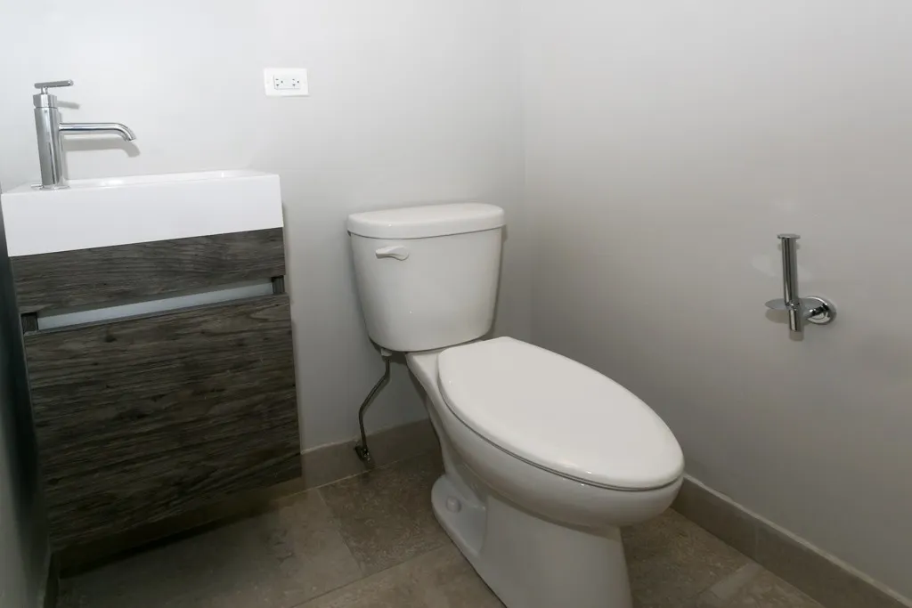 5910 N Sheridan Rd, , 60660, USA 60660-unit#704-Chicago-IL