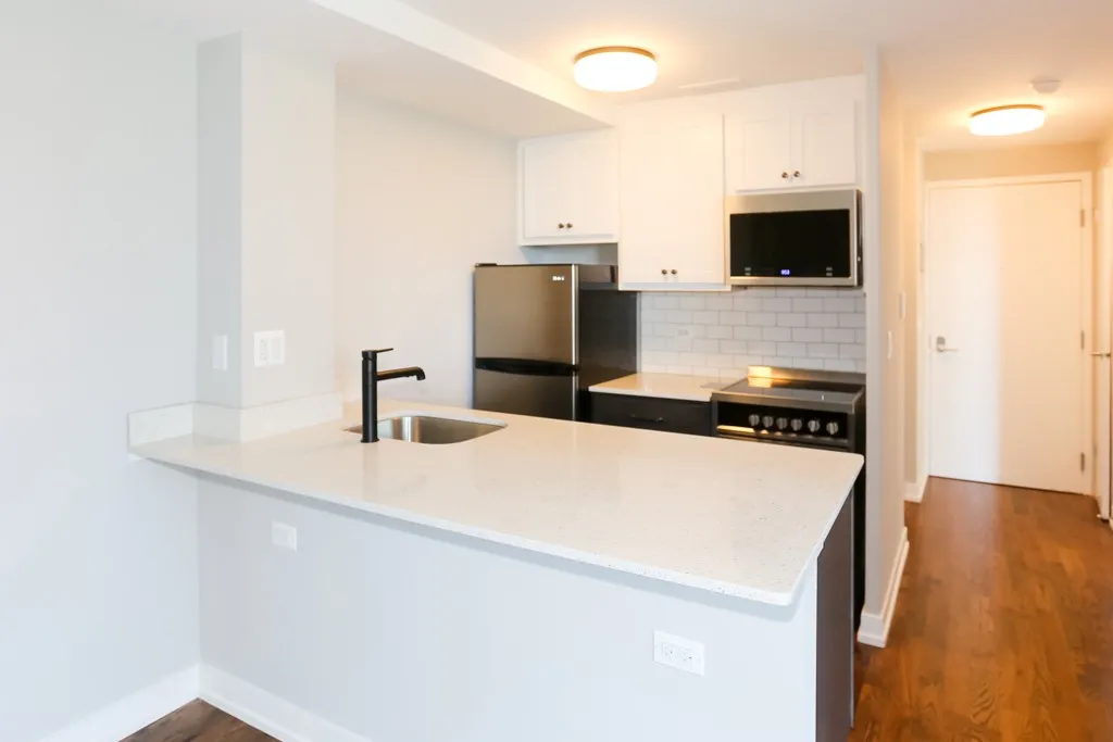 5910 N Sheridan Rd, , 60660, USA 60660-unit#503-Chicago-IL