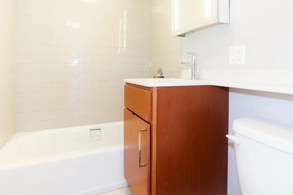 5910 N Sheridan Rd, , 60660, USA 60660-unit#503-Chicago-IL