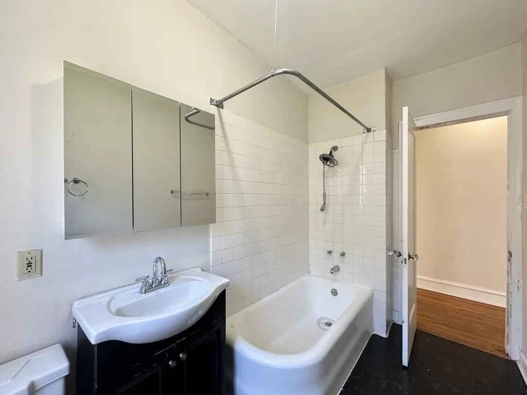 329 Kedzie St, Evanston, 60202, USA 60202-unit#2-Chicago-IL