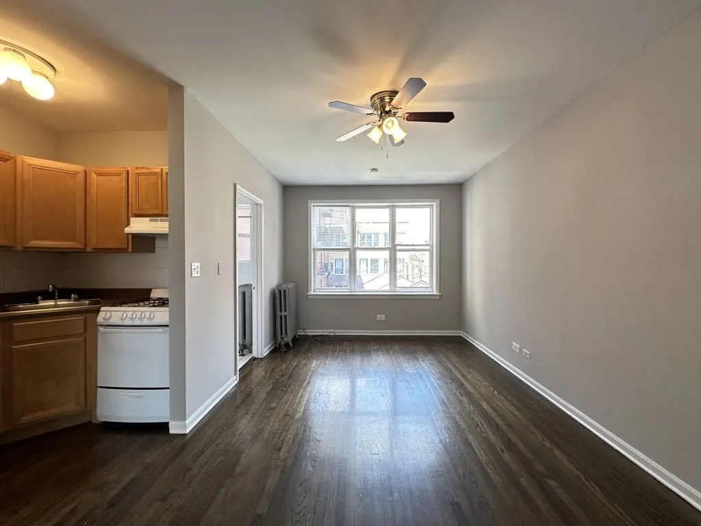 914 W Dakin St, , 60613, USA 60613-unit#215-Chicago-IL