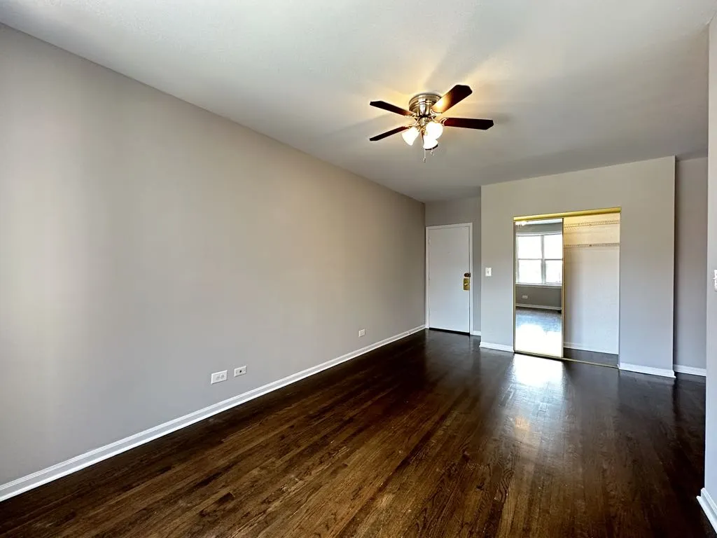 914 W Dakin St, , 60613, USA 60613-unit#215-Chicago-IL