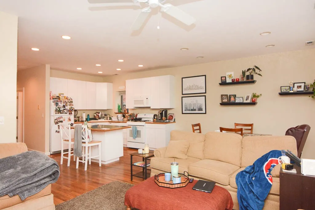 1346 W Henderson St, , 60657, USA 60657-unit#2-Chicago-IL