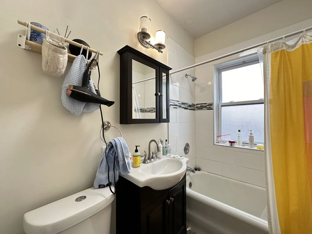 327 Kedzie St, Evanston, 60202, USA 60202-unit#2-Chicago-IL