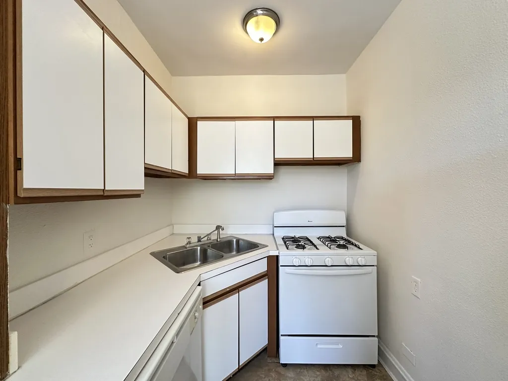 343 Park Ave, , 60022, USA 60022-unit#07-Glencoe-IL