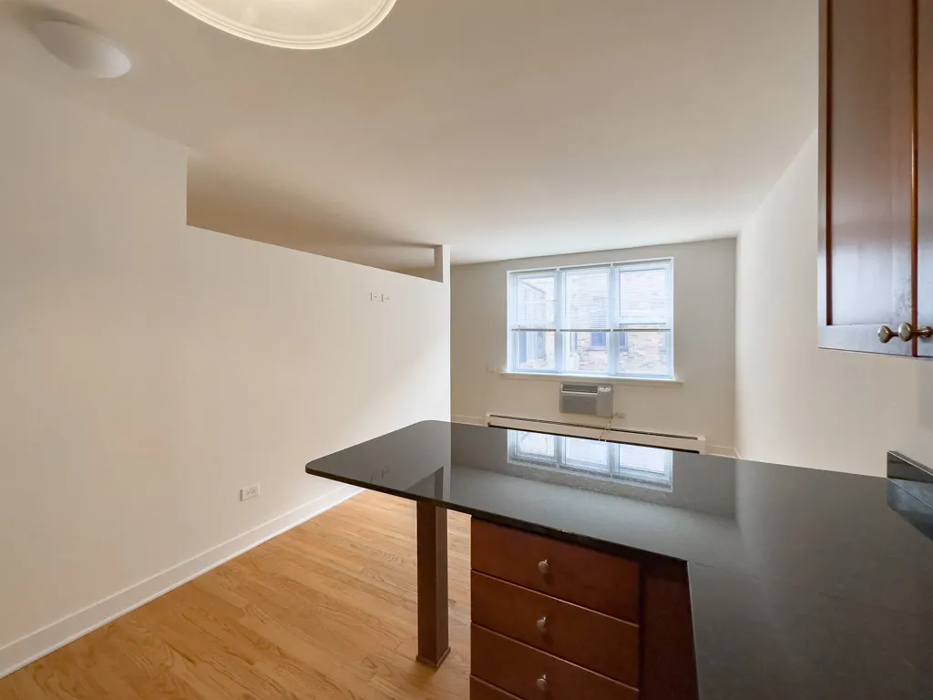 625 W Wrightwood Ave, ,  60614, USA 60614-unit#401-Chicago-IL