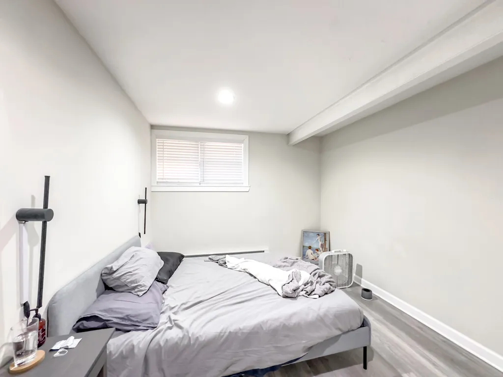 726 W Roscoe St, ,  60657, USA 60657-unit#SGDN-Chicago-IL