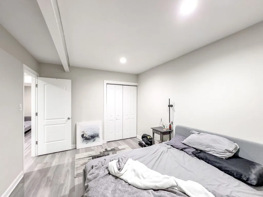 726 W Roscoe St, ,  60657, USA 60657-unit#SGDN-Chicago-IL