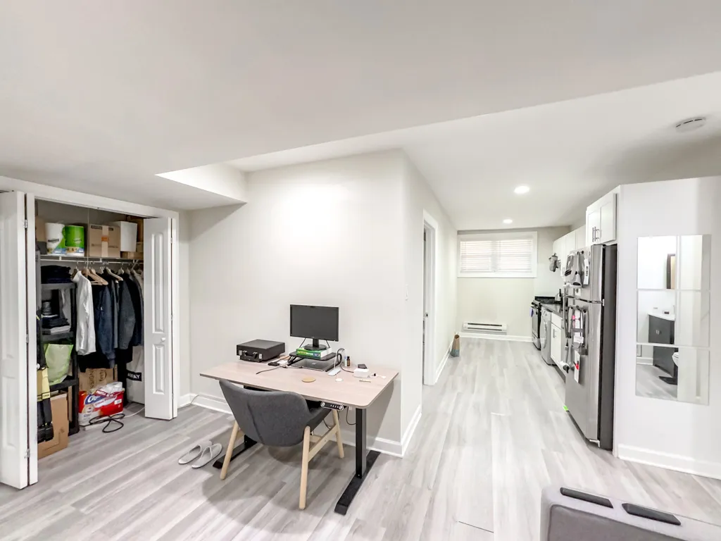 726 W Roscoe St, ,  60657, USA 60657-unit#SGDN-Chicago-IL