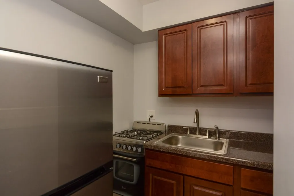 1040 W Hollywood Ave, ,  60660, USA 60660-unit#320-Chicago-IL