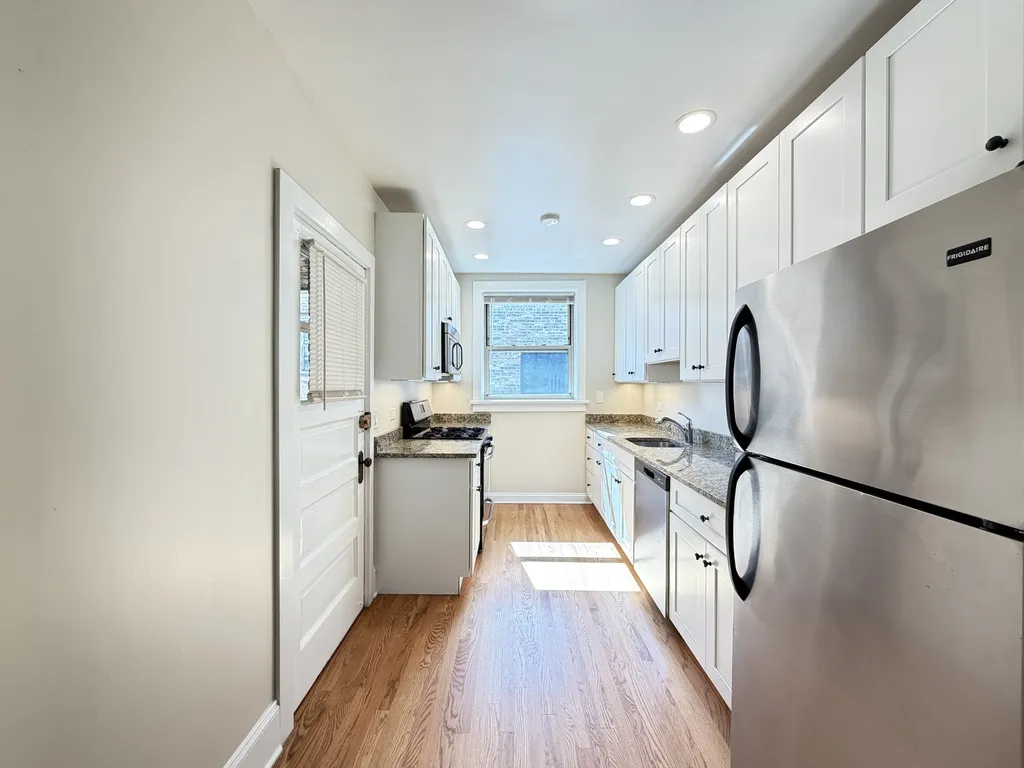 914 Crain St, ,  60202, USA 60202-unit#B-3N-Evanston-IL