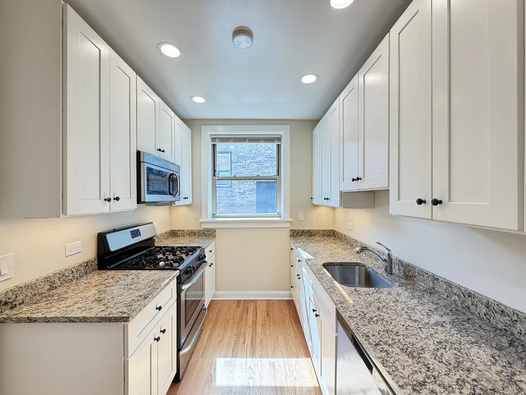914 Crain St, ,  60202, USA 60202-unit#B-3N-Evanston-IL