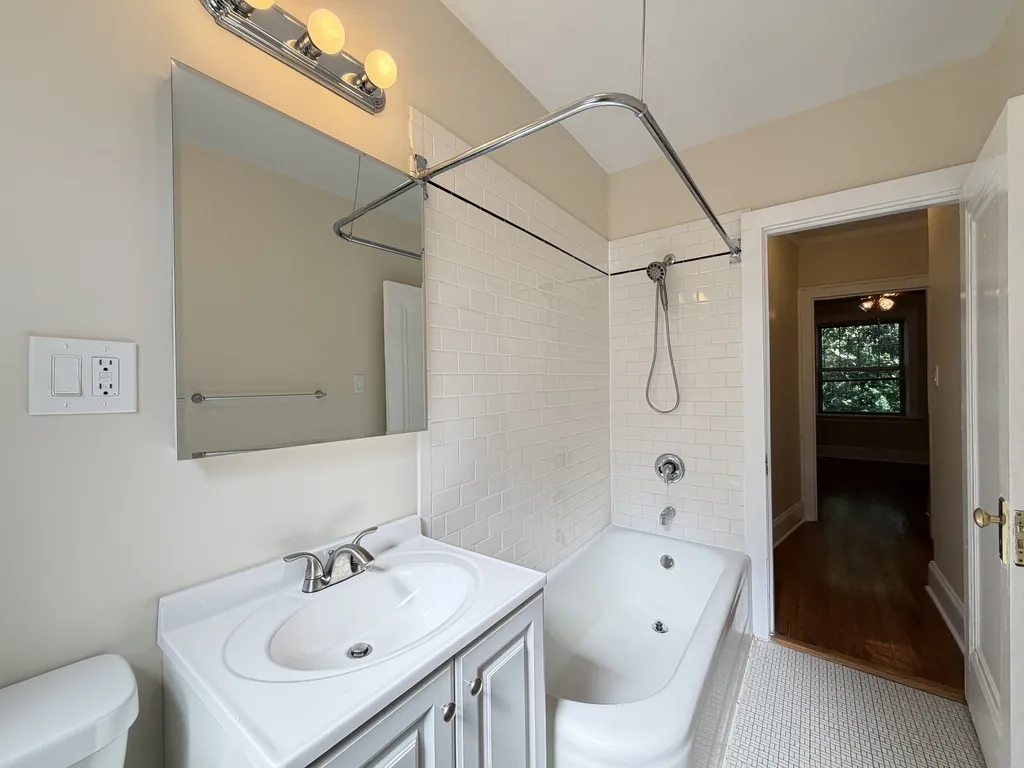 914 Crain St, ,  60202, USA 60202-unit#B-3N-Evanston-IL