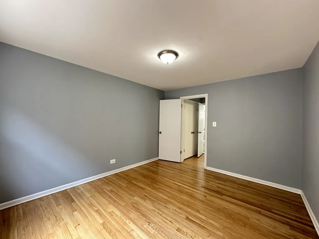 6727 N California Ave, ,  60645, USA 60645-unit#1W-Chicago-IL