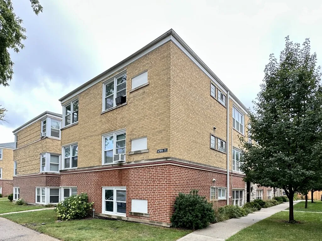 6711 N California Ave, , 60645, USA 60645-unit#2W-Chicago-IL