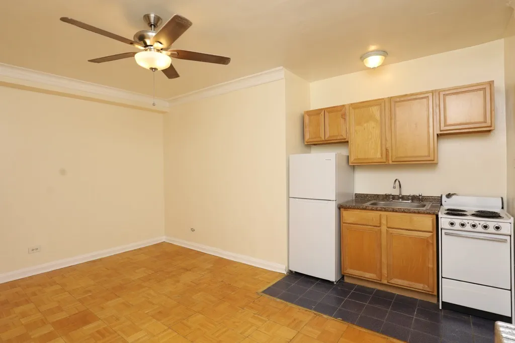 4521 Malden St, ,  60640, USA 60640-unit#204-Chicago-IL