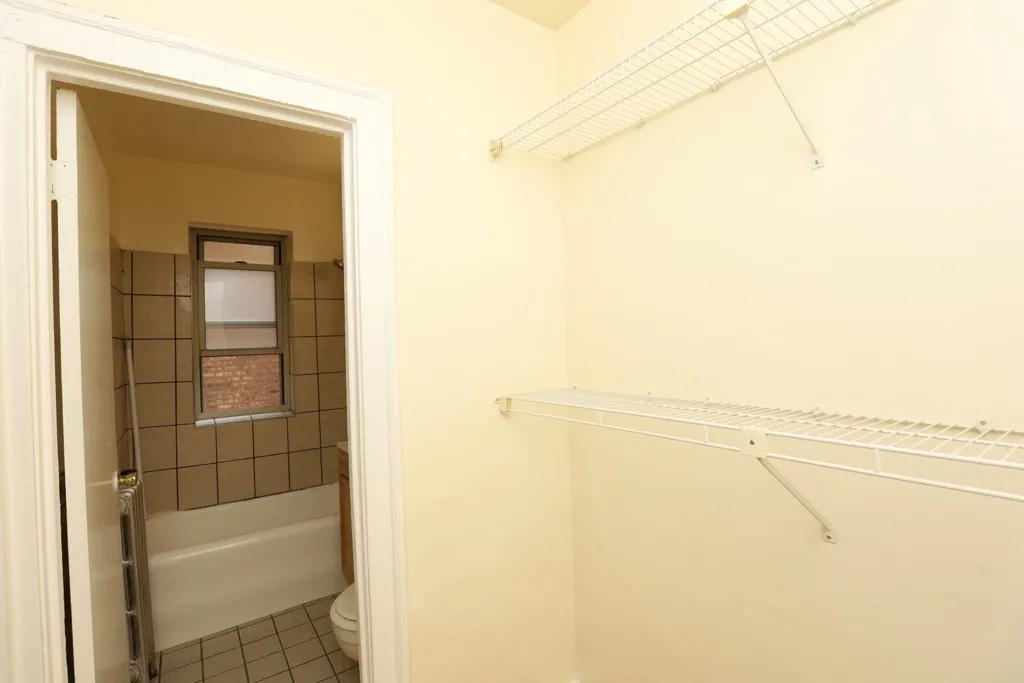 4521 Malden St, ,  60640, USA 60640-unit#204-Chicago-IL