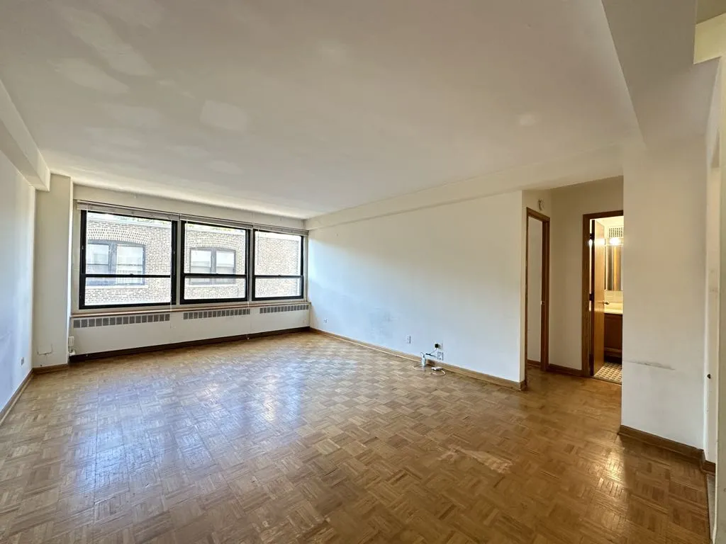 4180 N Marine Dr, , 60613, USA 60613-unit#411-Chicago-IL