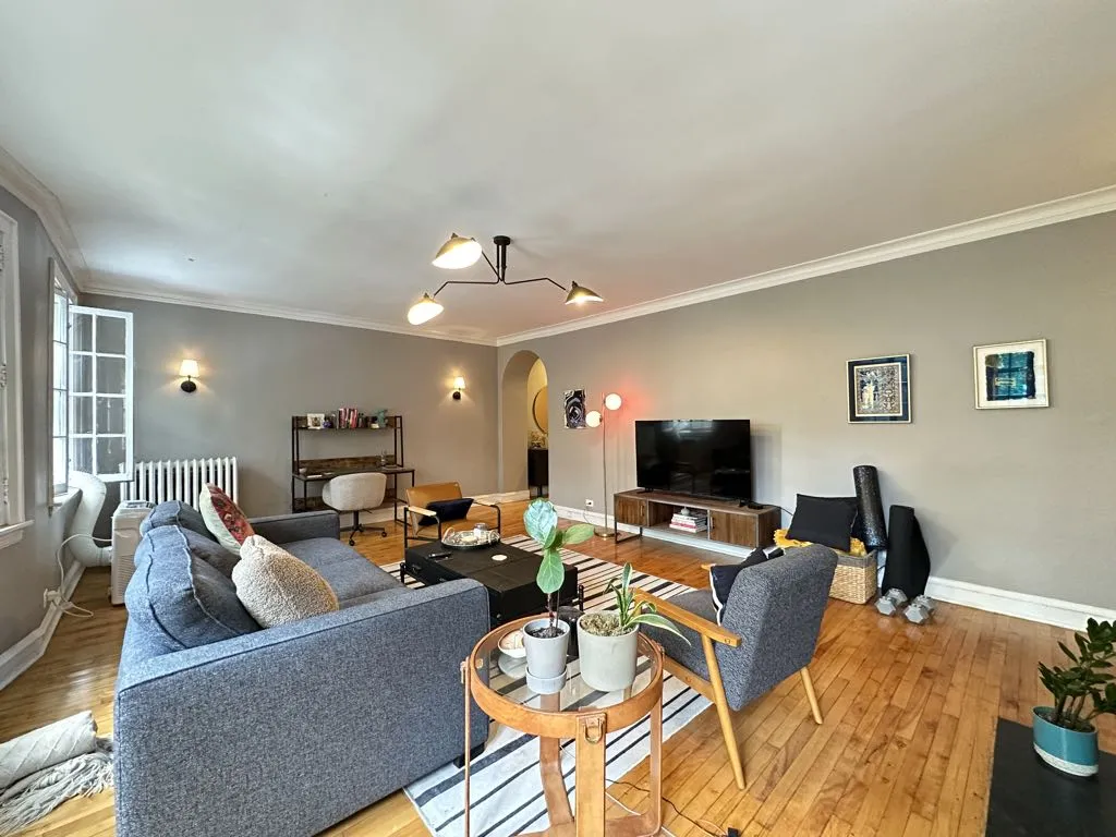 5516 N Kenmore Ave, ,  60640, USA 60640-unit#300-Chicago-IL