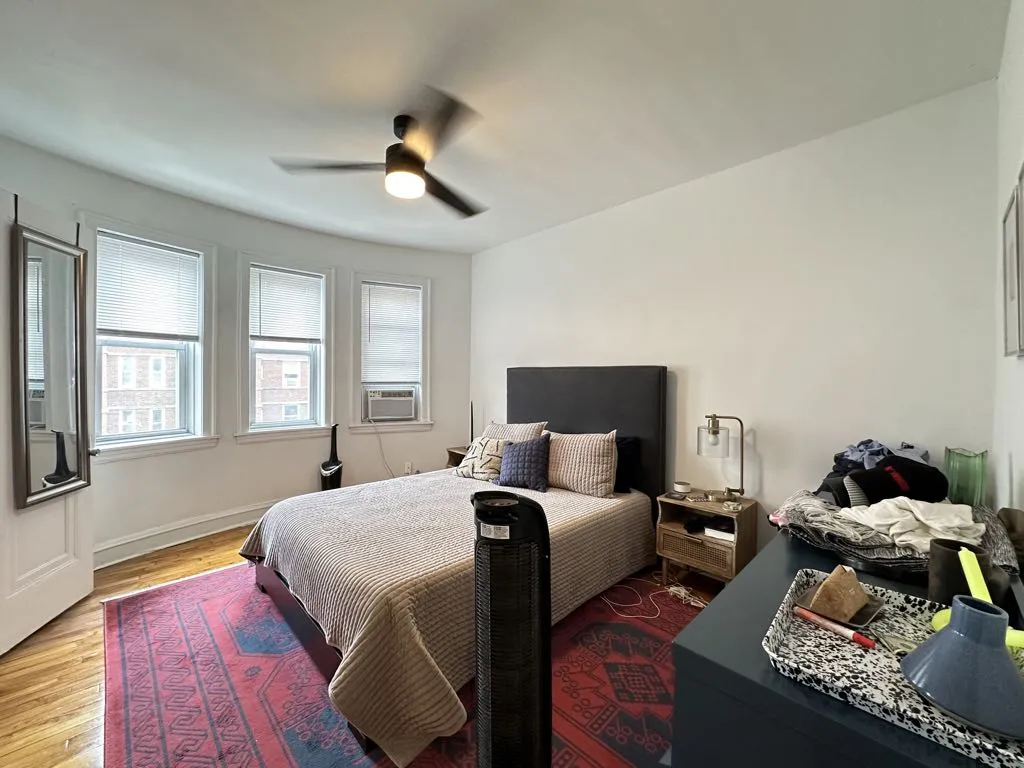 5516 N Kenmore Ave, ,  60640, USA 60640-unit#300-Chicago-IL