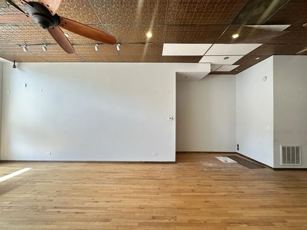 2138 W Ave, , 60622, USA 60622-unit#Store-Chicago-IL