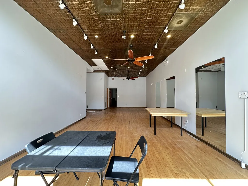 2138 W Ave, , 60622, USA 60622-unit#Store-Chicago-IL