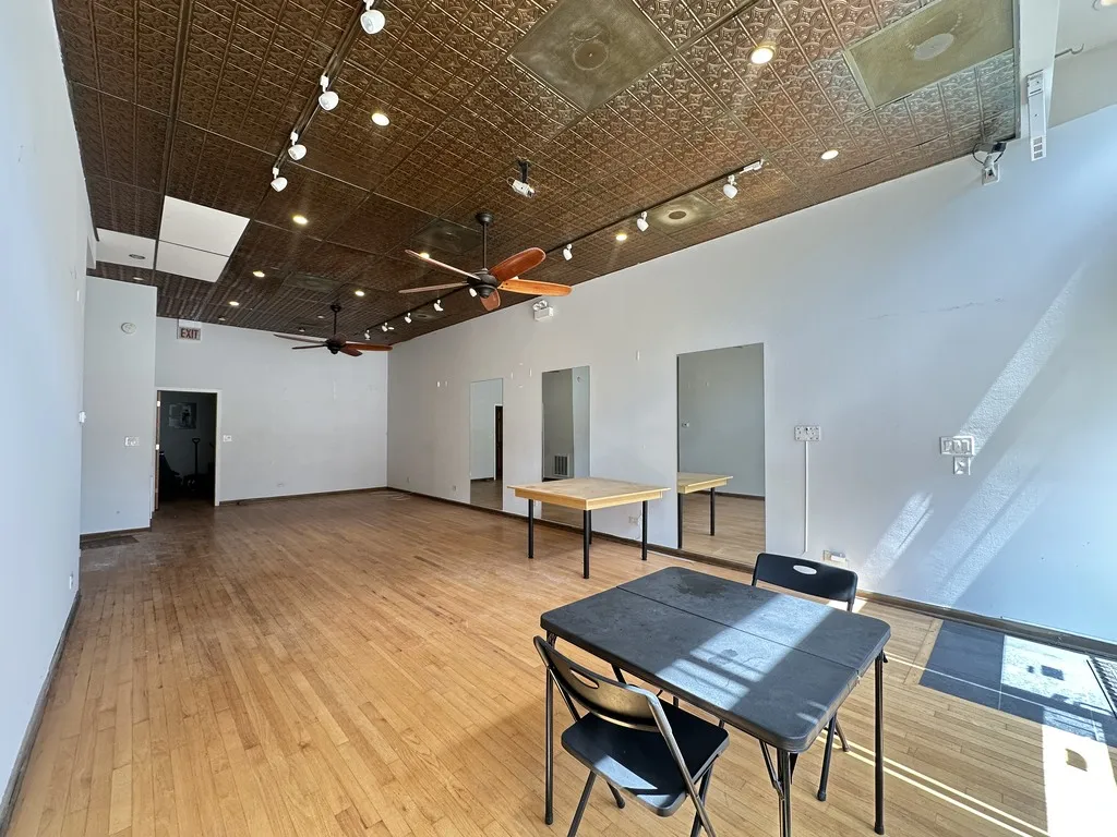 2138 W Ave, , 60622, USA 60622-unit#Store-Chicago-IL