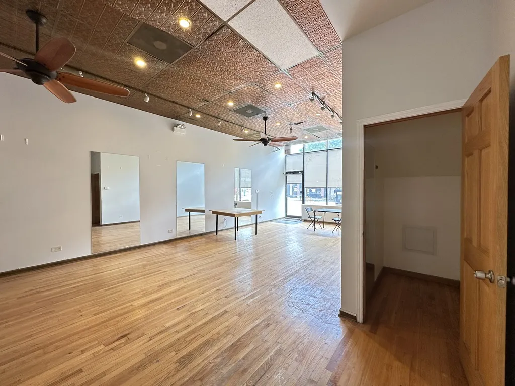 2138 W Ave, , 60622, USA 60622-unit#Store-Chicago-IL